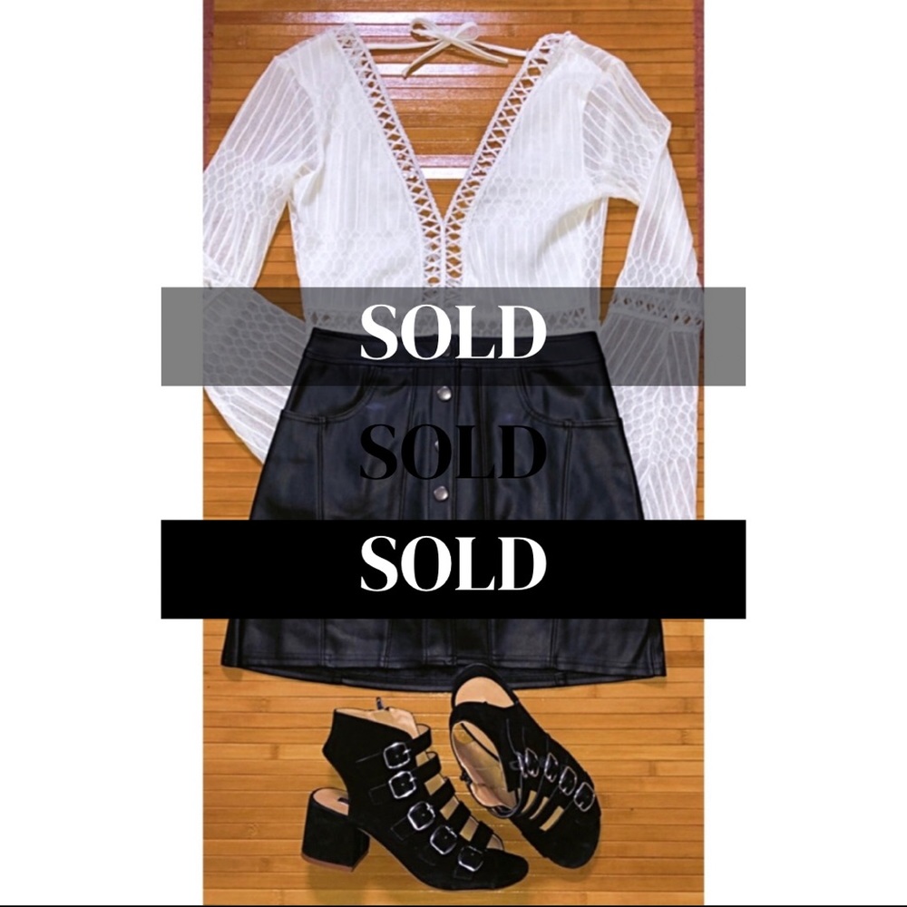 ⛔️SOLD⛔️Black Leather Skirt